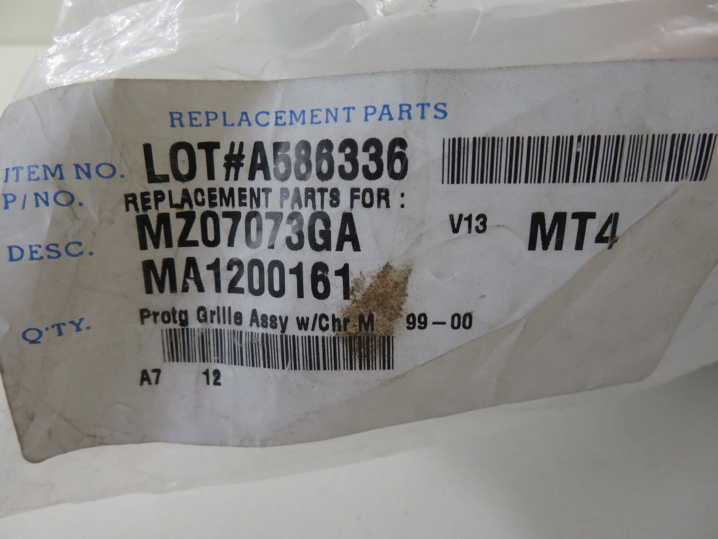 FRONT GRILLE FOR MAZDA 323 MZ07073GA FOR YEARS 1999-2000