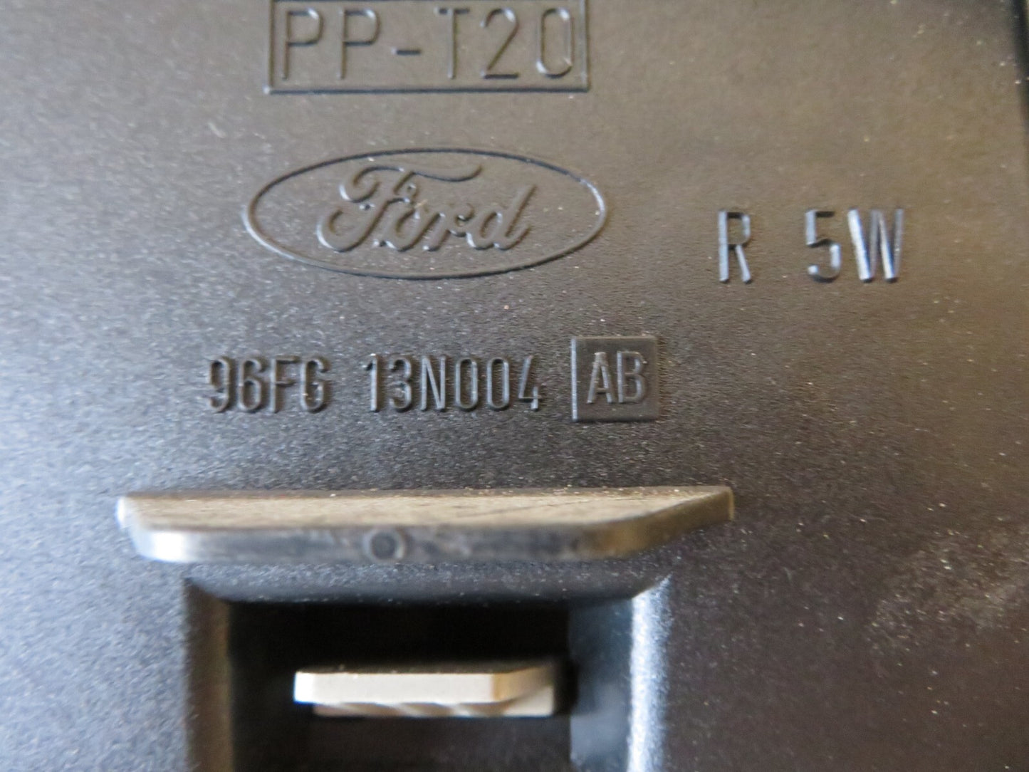 FORD FIESTA MK4 OS REAR TAIL LIGHT 96FG13N004AB (SEE PHOTOS) 1997-2002 AMS1720