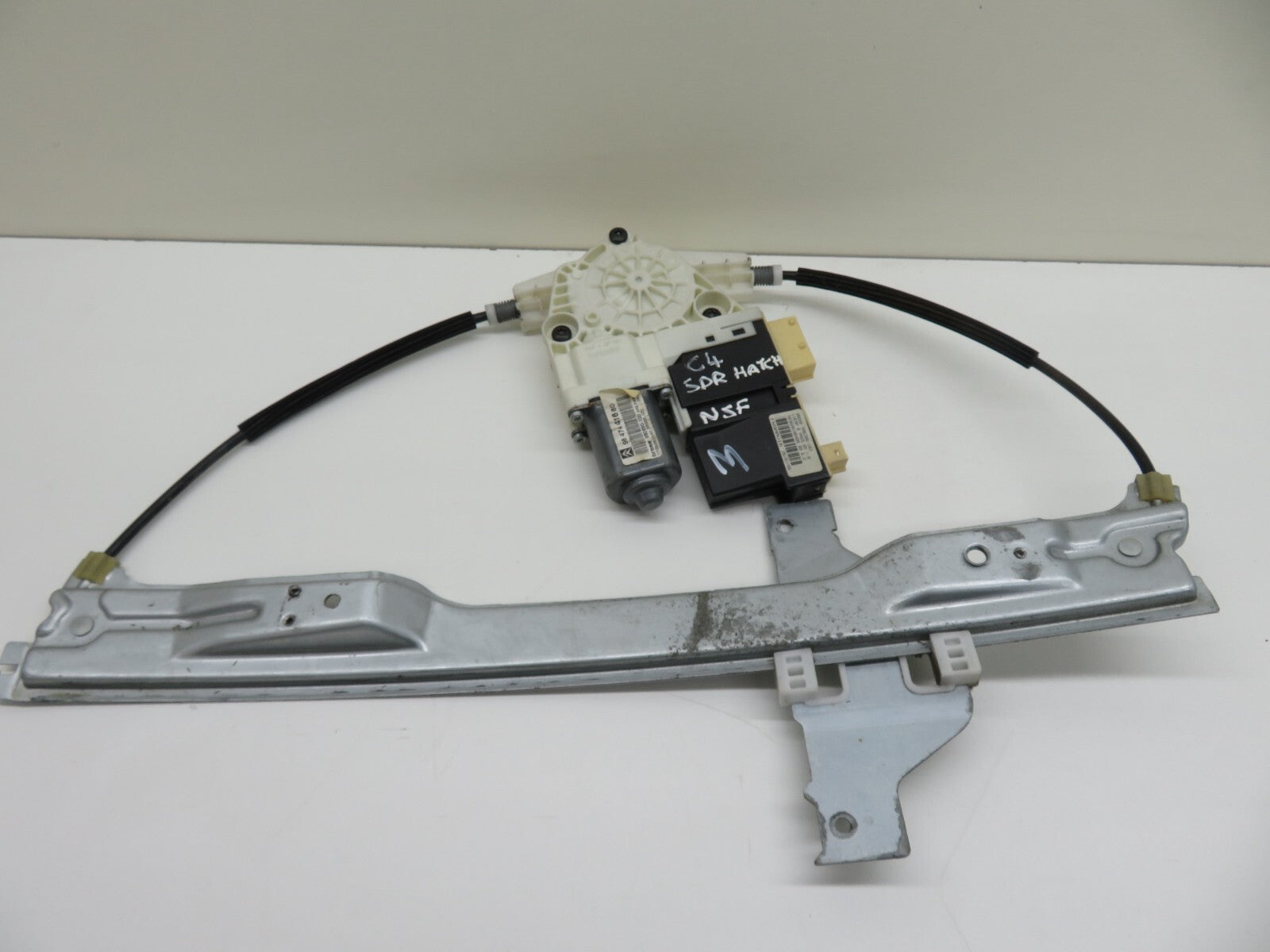 CITROEN C4 NSF PASSENGER SIDE WINDOW REGULATOR 9647441680 2004-2010 WV06-3