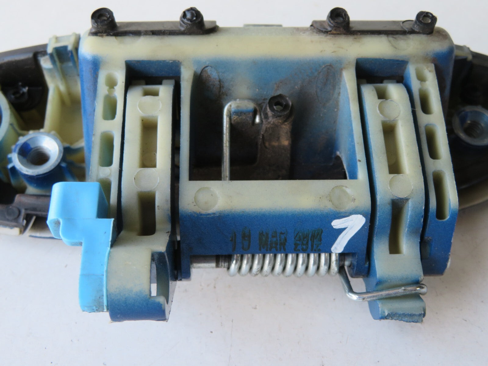 HYUNDAI I10 OSF EXTERNAL DOOR HANDLE BLUE 2010-2012 A0924-7