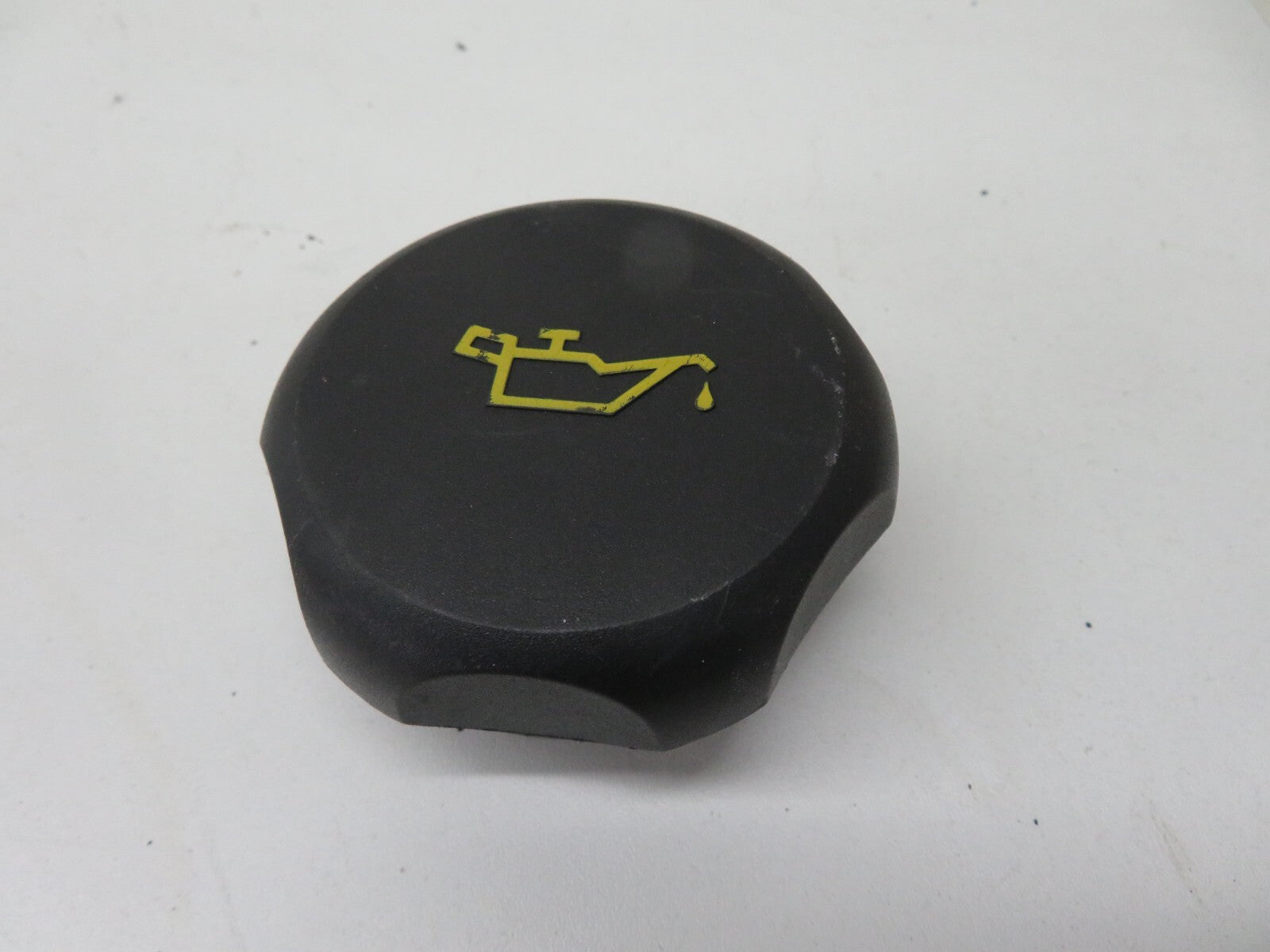 PORSCHE CAYENNE 955 ENGINE OIL CAP 2003-2006 1718-11