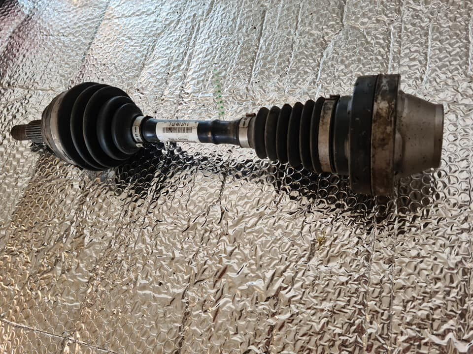 PORSCHE CAYENNE S 955 V8 FRONT PASSENGER NS DRIVESHAFT 7l0407271c 2003-2007 SA