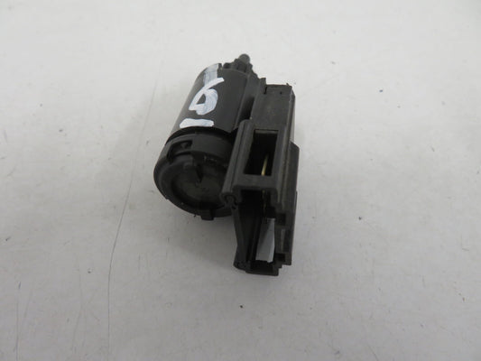 VOLKSWAGEN VW BEETLE BRAKE LIGHT SWITCH 1J0945511C 1998-2005 1614-6