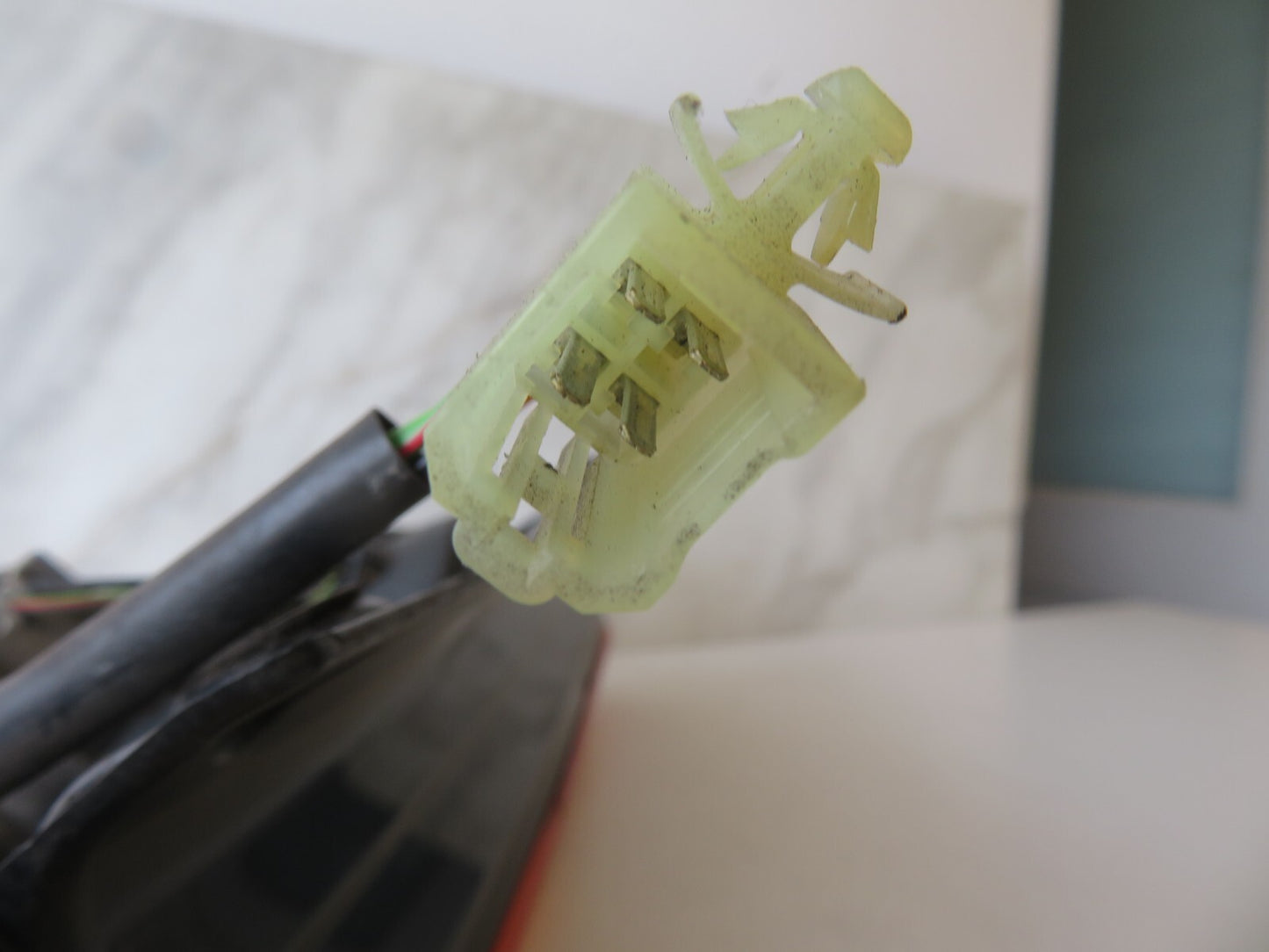 SUZUKI IGNIS NS REAR TAIL LIGHT 2000-2008 AMS1137