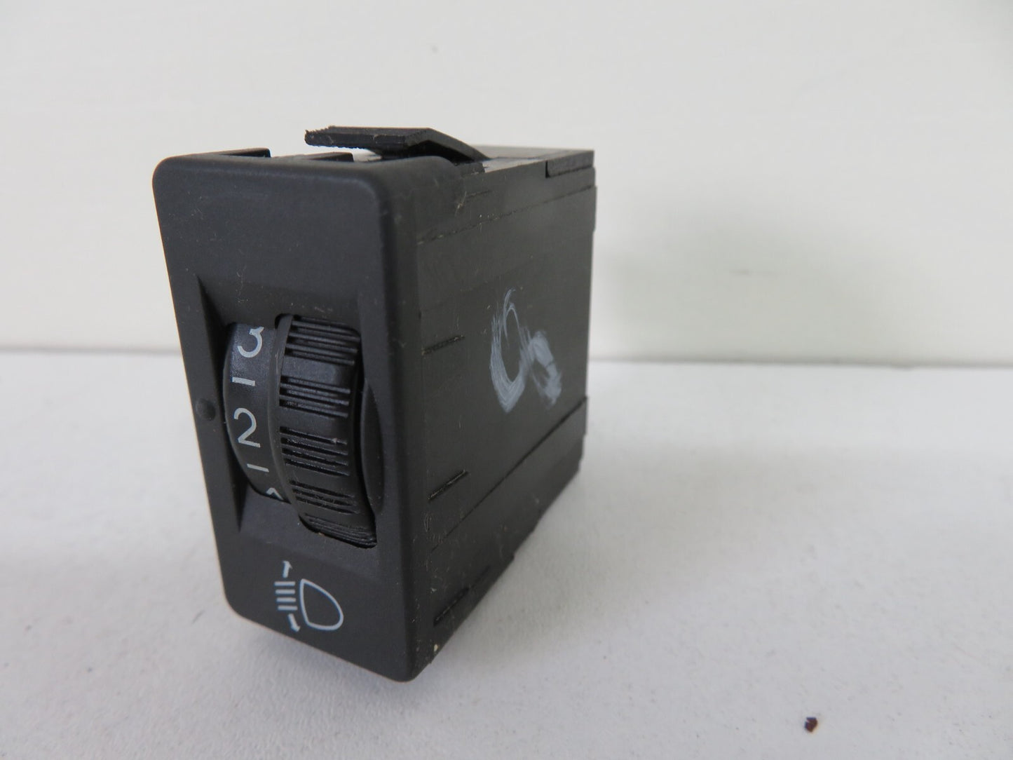 FIAT SCUDO HEADLIGHT LEVEL SWITCH 2007-2016 1514-8