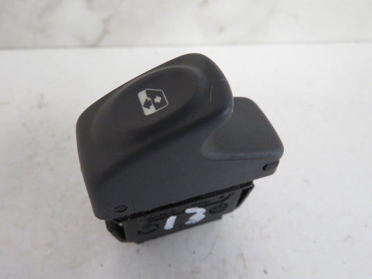 RENAULT CLIO MK2 REAR WINDOW SWITCH 1998-2001 A1652-13