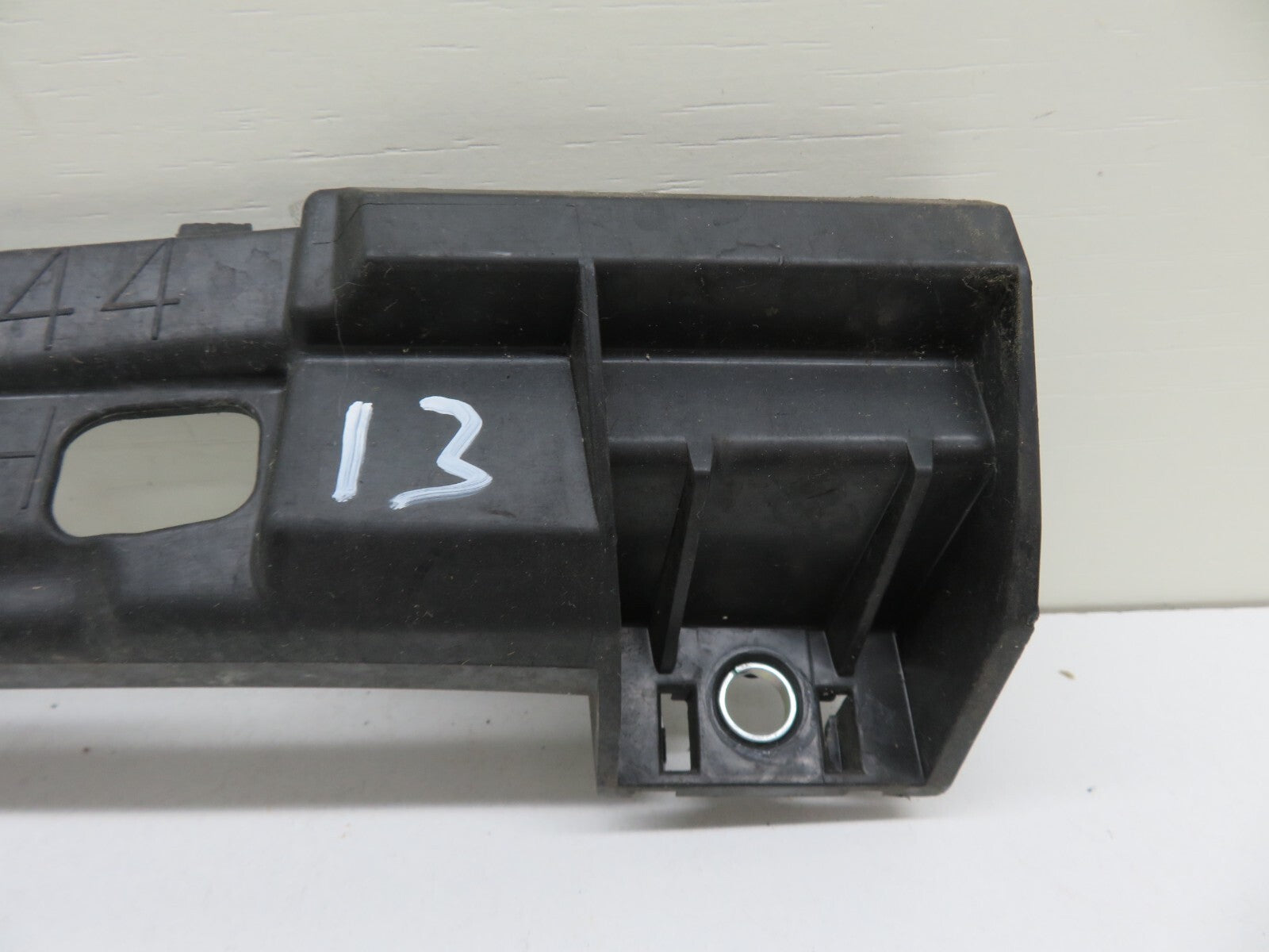 MAZDA CX7 OS DRIVER RIGHT FRONT BUMPER BRACKET EH4450151 2008-2012 1414-13