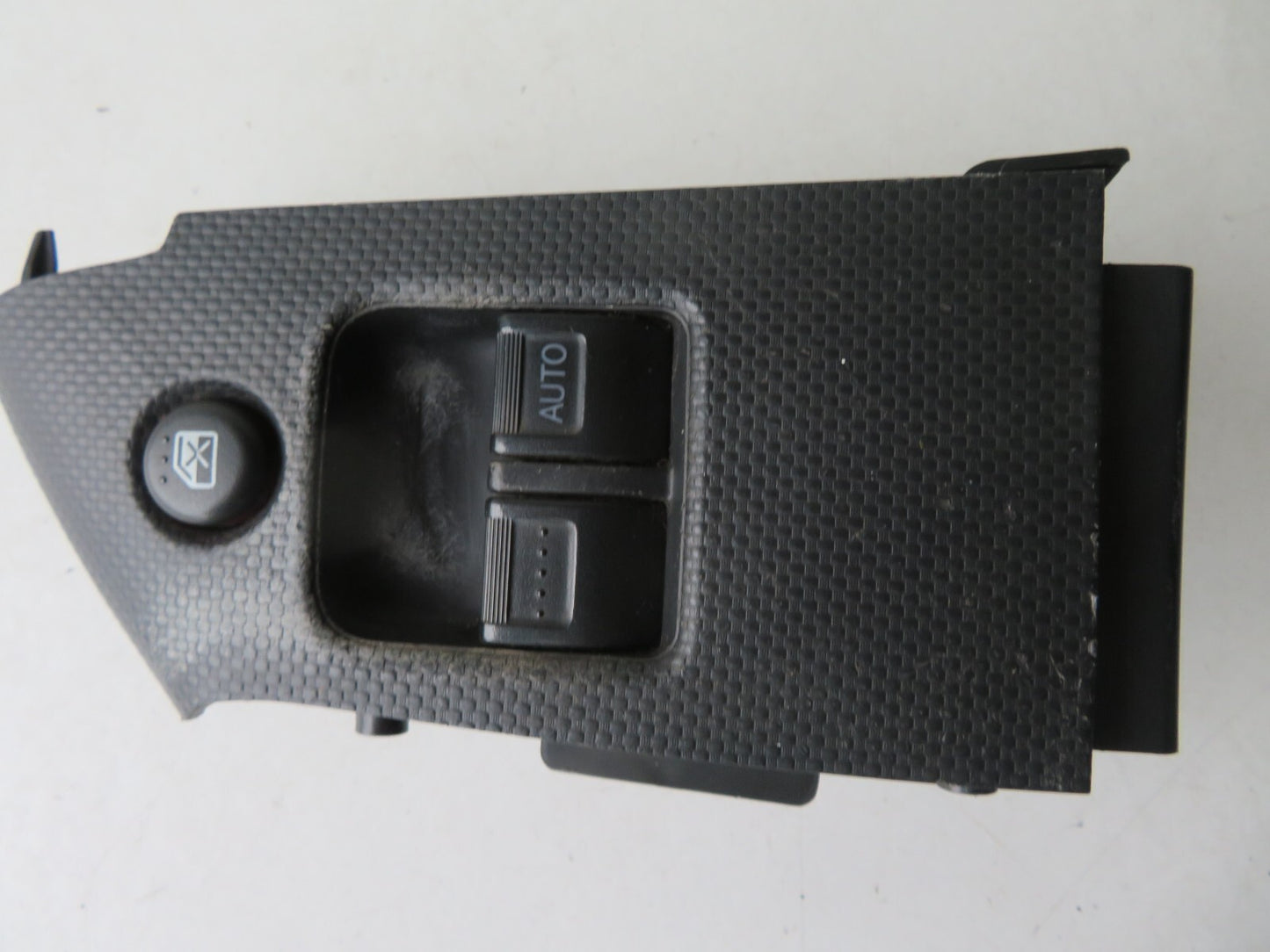 HONDA CRV OS DRIVER WINDOW SWITCH NH167LCX 1995-2002 MIX1203-4