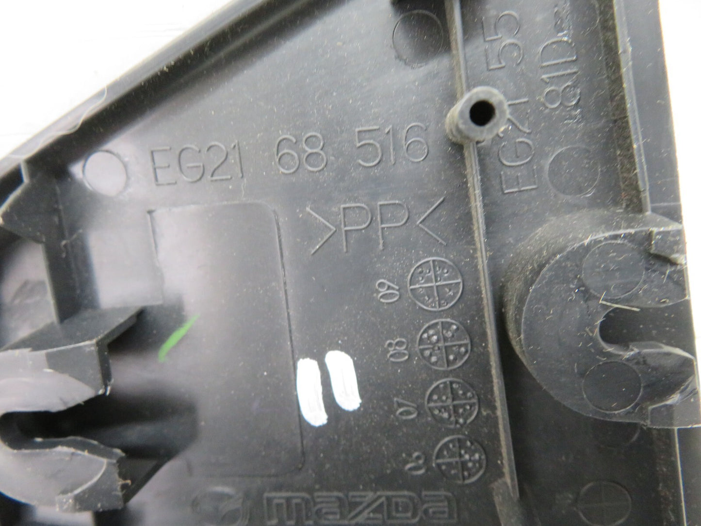 MAZDA CX7 NS PASSENGER INTERIOR MIRROR DOOR TRIM  2008-2012 1325-11