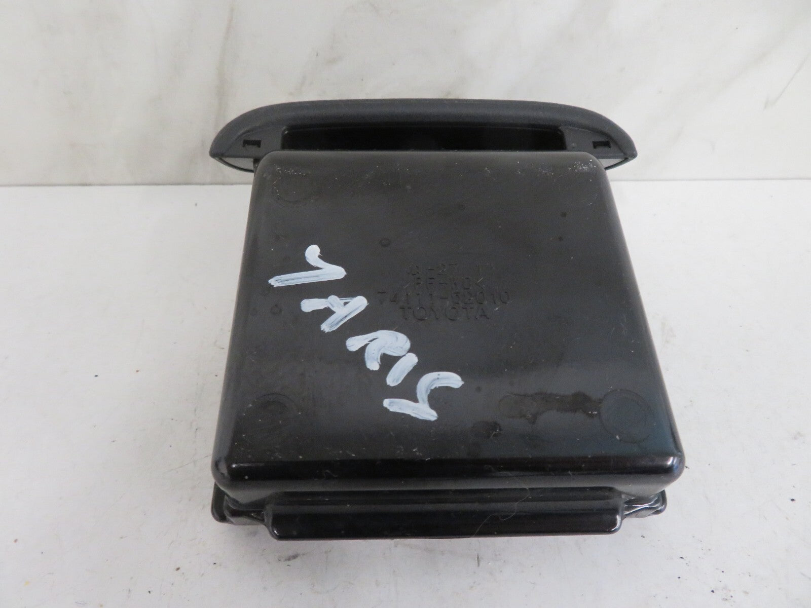TOYOTA YARIS MK1 INTERIOR ASHTRAY 1999-2005 MIX1419-12