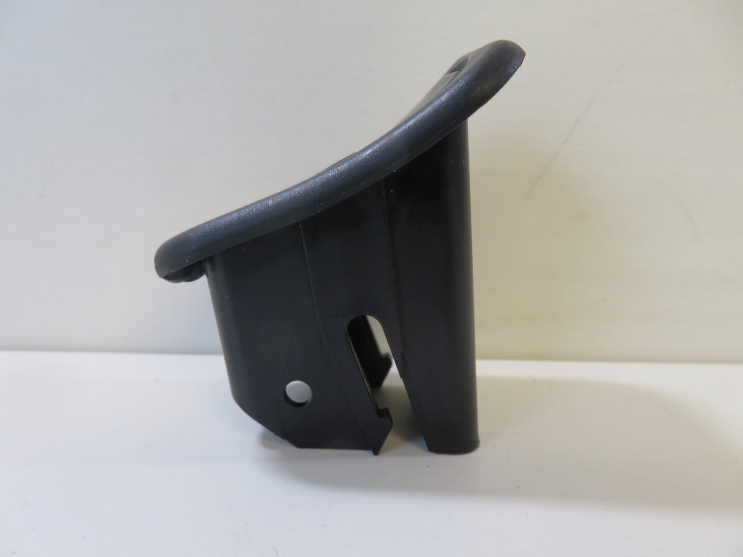 BMW MINI COOPER R50 R52 REAR SEAT ISOFIX COVER TRIM 7043173 2001-2006 1325-24