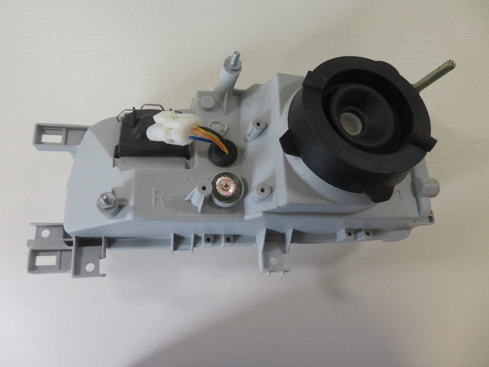 OS DRIVER RH DEPO HEADLIGHT FOR NISSAN PRIMERA 1996-1999 (SEE PHOTOS) 303R