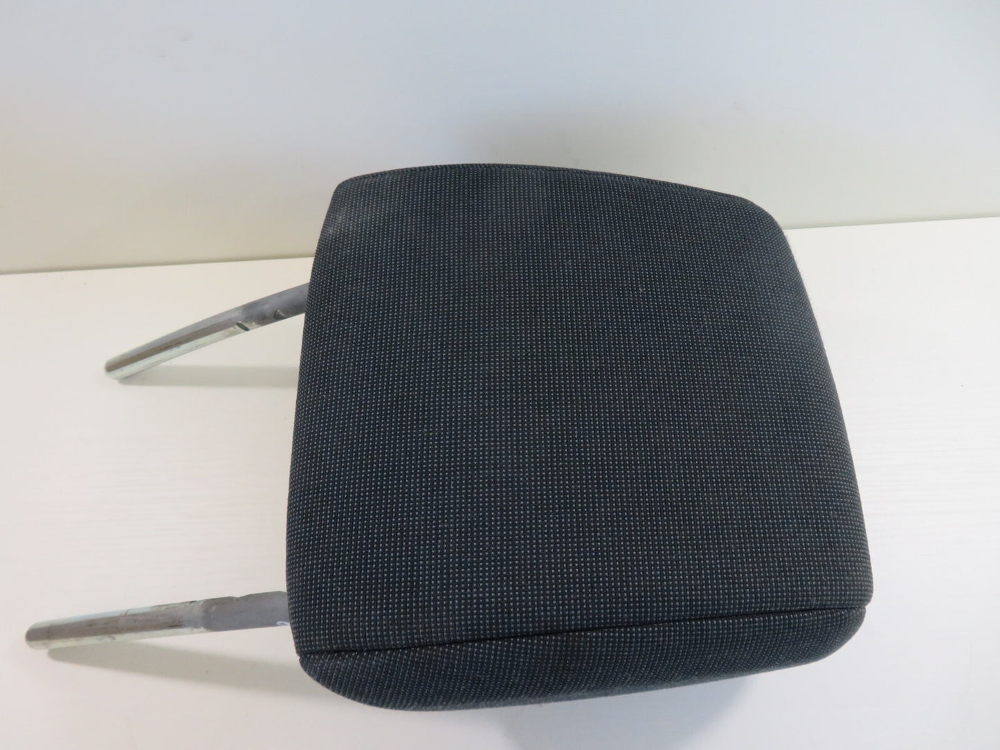 FORD FIESTA MK7 FRONT CLOTH HEAD REST 2009-2012 1351-8