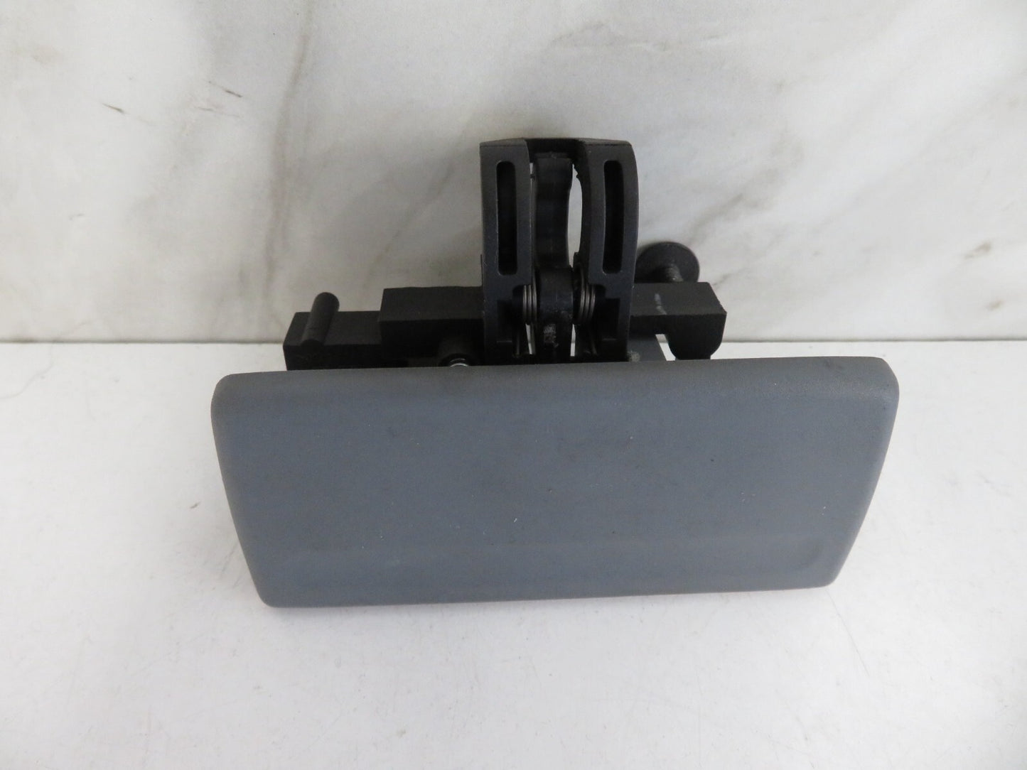 FORD GALAXY MK3 PASSENGER GLOVE BOX HANDLE 2006-2010 A1110-16