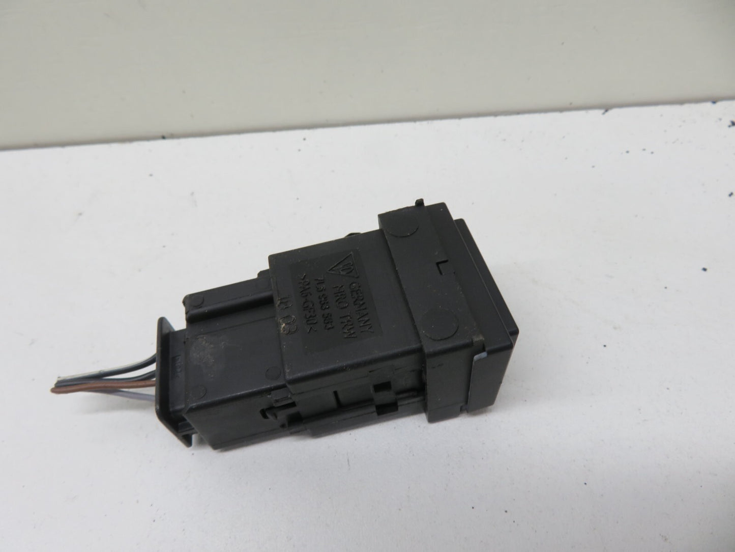 PORSCHE CAYENNE 955 HEATED SEAT SWITCH 7L5963563 2003-2006 1718-20