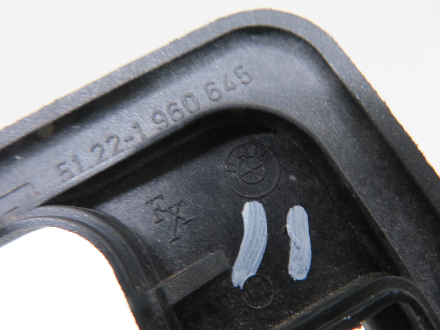 BMW E36 NS PASSENGER DOOR HANDLE TRIM 1960645 1991-1998 1658-10