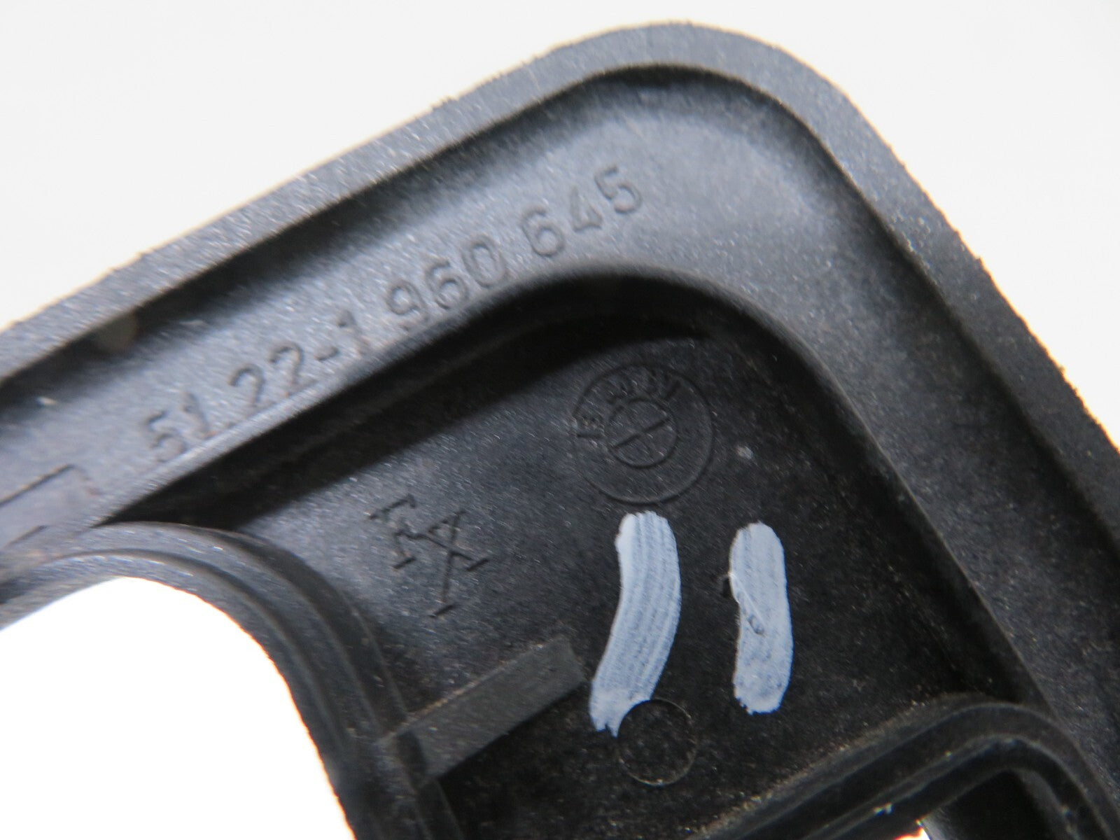 BMW E36 NS PASSENGER DOOR HANDLE TRIM 1960645 1991-1998 1658-10