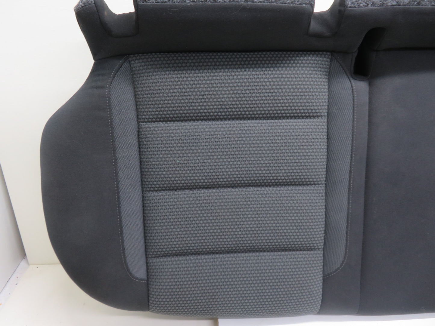 VOLKSWAGEN VW GOLF MK6 REAR CLOTH SEAT BASE 2009-2013
