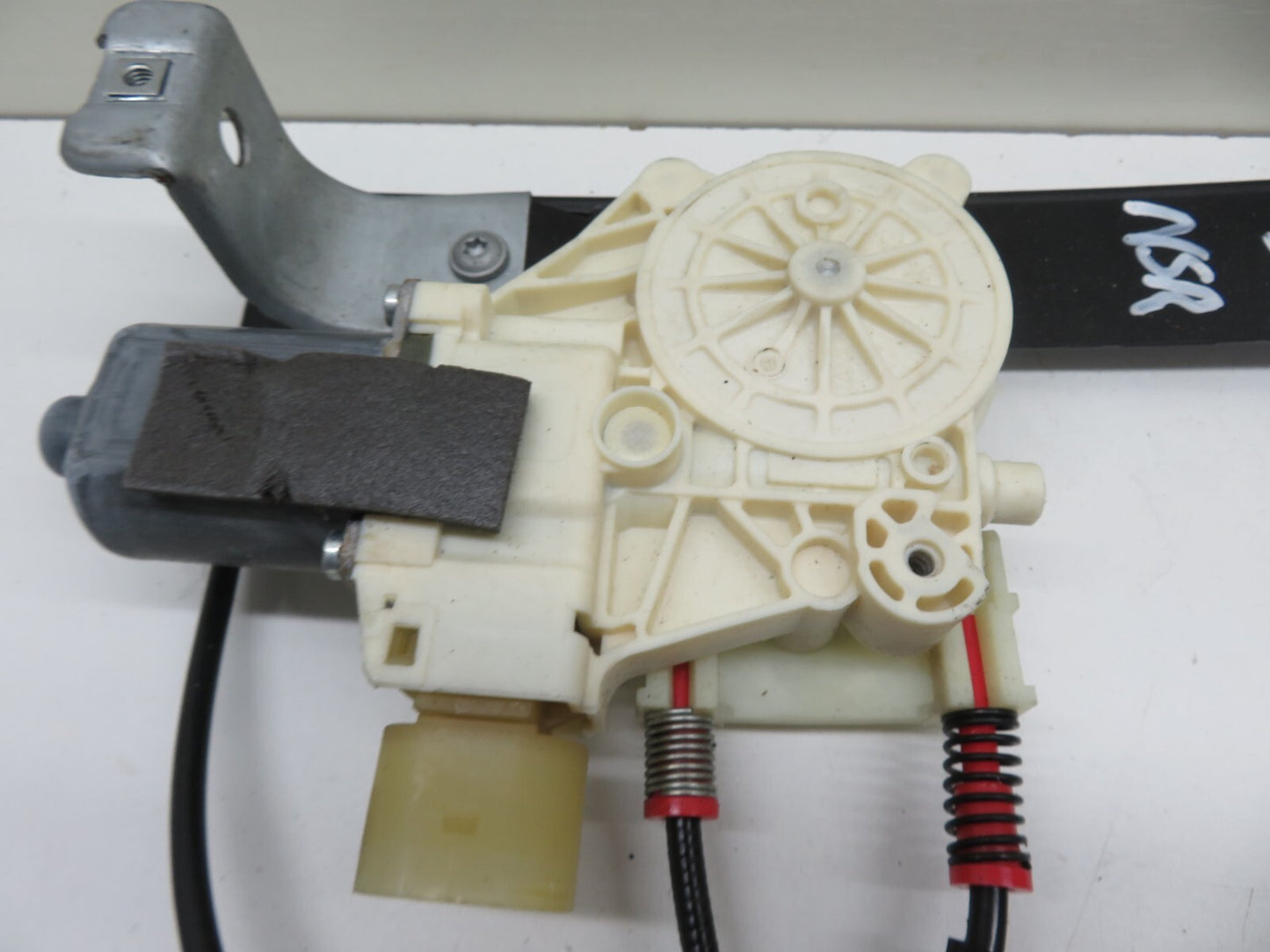 FORD SMAX NSR LEFT REAR WINDOW REGULATOR MOTOR 2006-2014 2130-1