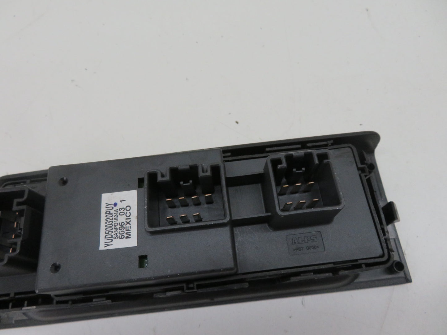 LAND ROVER FREELANDER 1 OS DRIVER WINDOW SWITCHES 1997-2006 1672-1