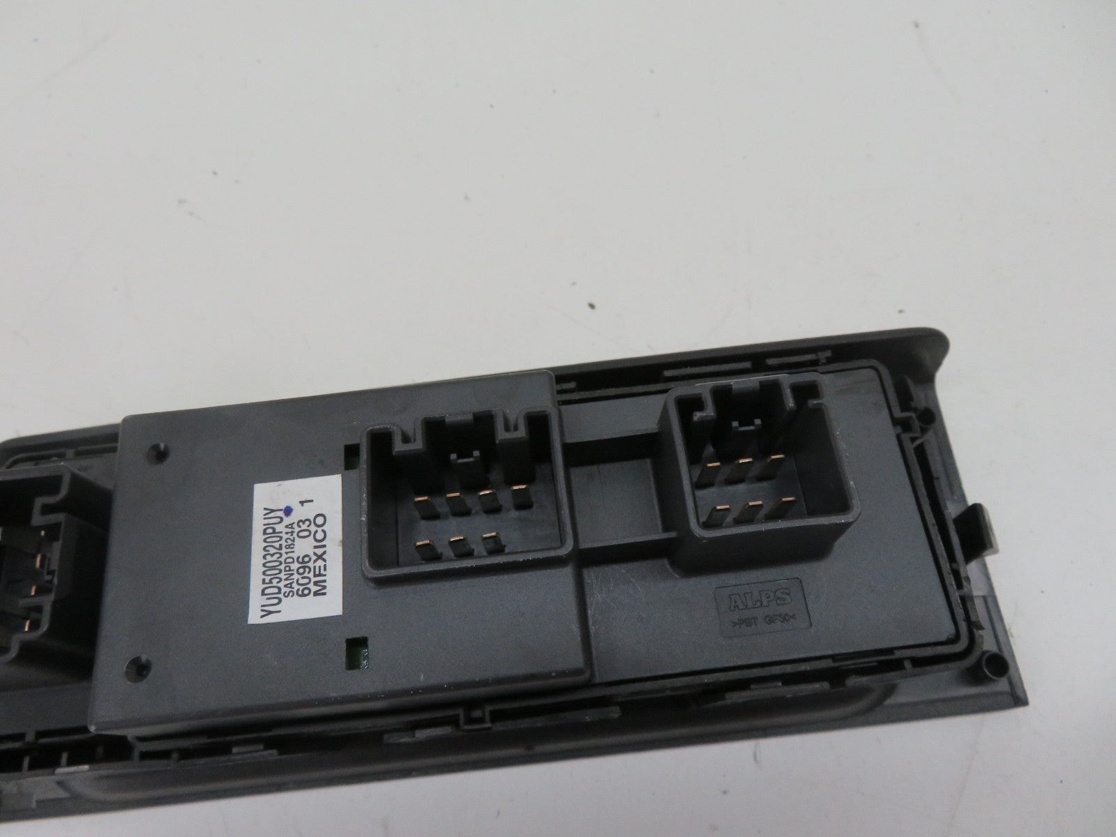 LAND ROVER FREELANDER 1 OS DRIVER WINDOW SWITCHES 1997-2006 1672-1