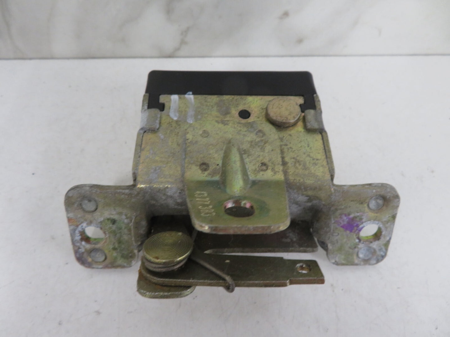SAAB 93 9-3 CONVERTIBLE TAILGATE BOOT LOCK CATCH 4327383 1998-2001 1617-11