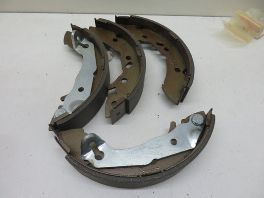 REAR BRAKE SHOES FOR PEUGEOT 306 205 309 UNIPART GBS1136AF