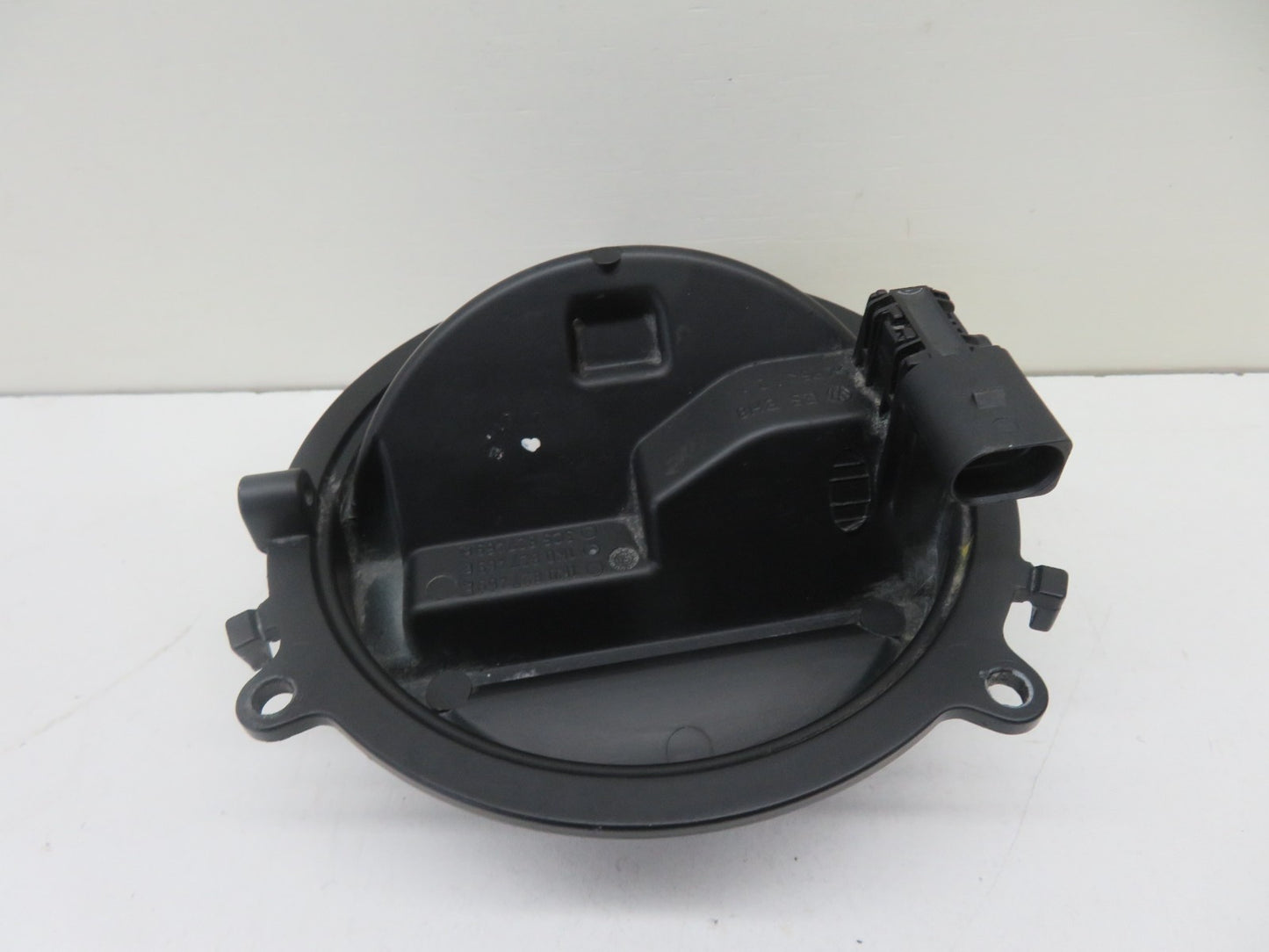 VW GOLF MK6 REAR BOOT HANDLE SWITCH 1K0827469E 2009-2013 1500-9