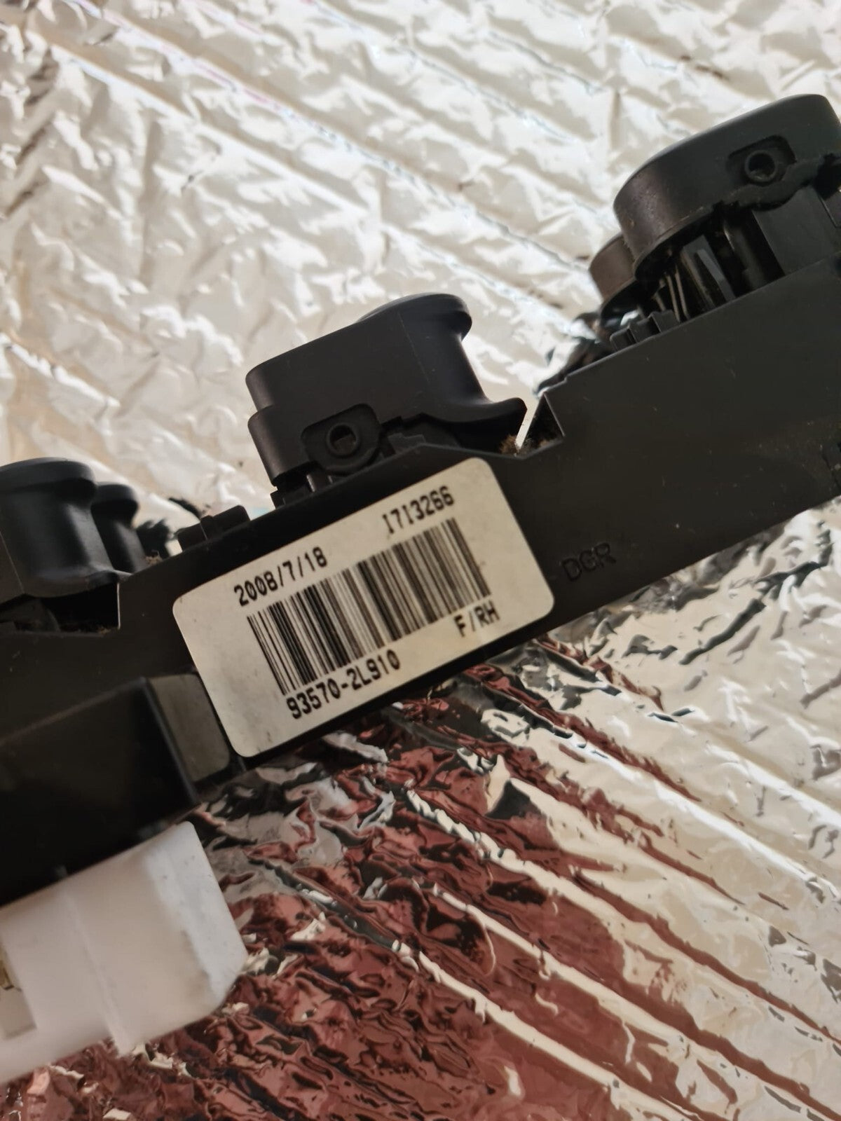 HYUNDAI I30 MIRROR CONTROL SWITCH 93570-2L910 2007-2010 AS2