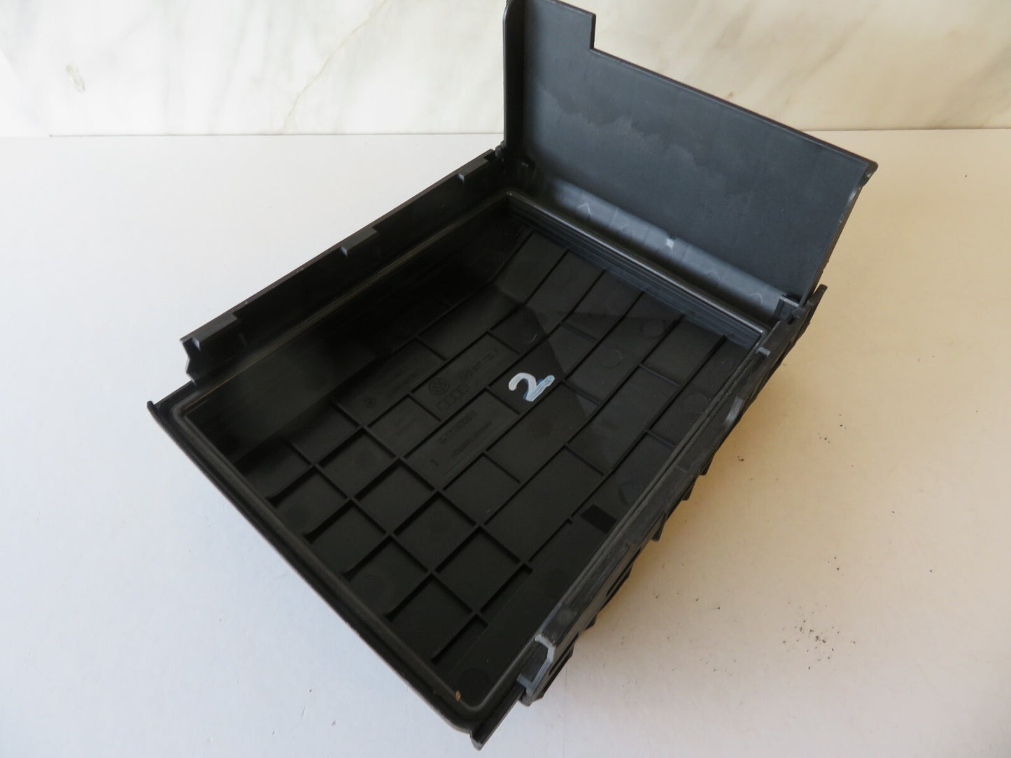 VOLKSWAGEN VW TOURAN ENGINE BAY FUSE BOX COVER 1K0937132F 2003-2010 AMS1245-2