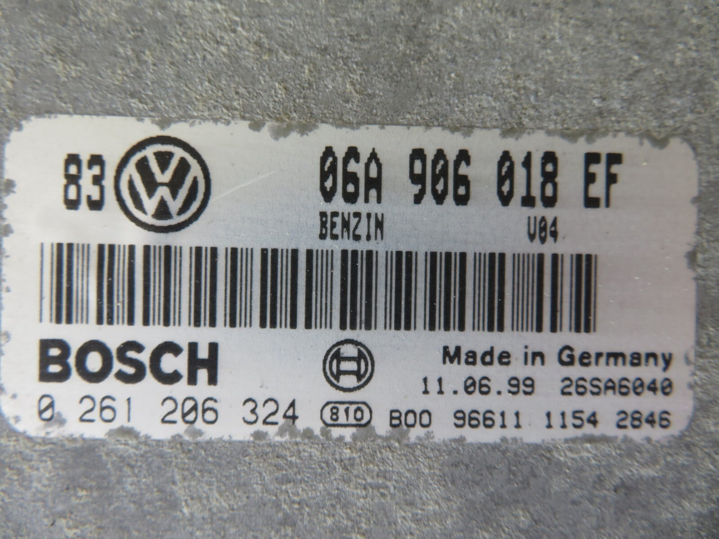 VOLKSWAGEN VW BORA ENGINE ECU 06A 906 018 EF  1999-2004 WG18