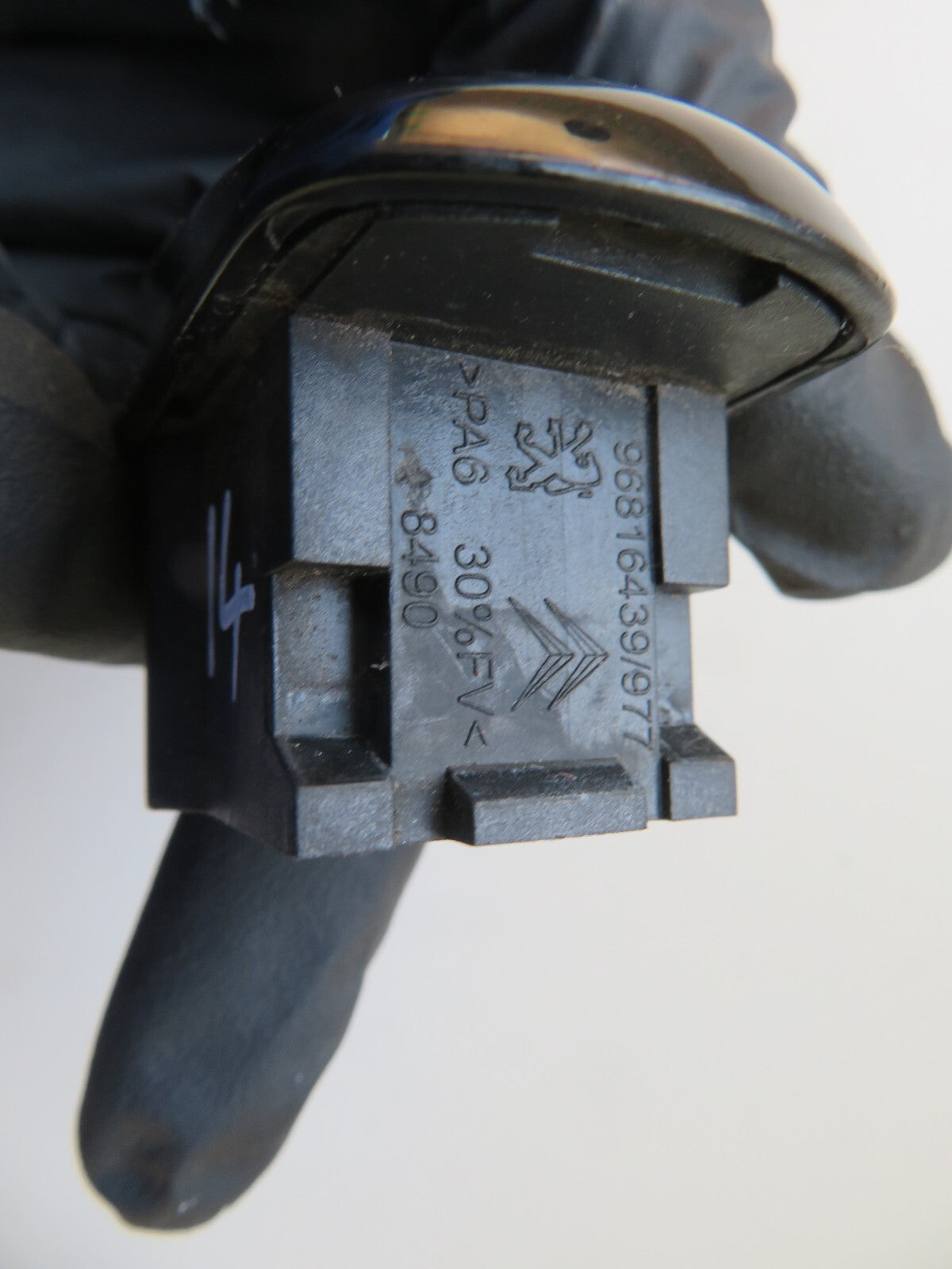 PEUGEOT 308 NSR DOOR HANDLE END CAP 2007-2013 1342-14