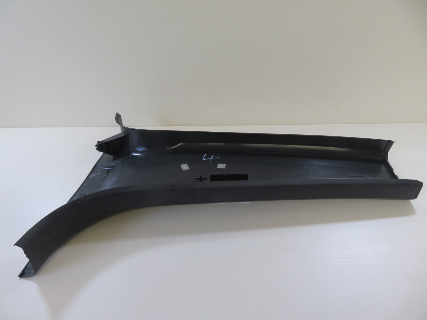 VOLKSWAGEN VW TOURAN RH OS DRIVER B PILLAR TRIM 1T0867298 2003-2009 NO4
