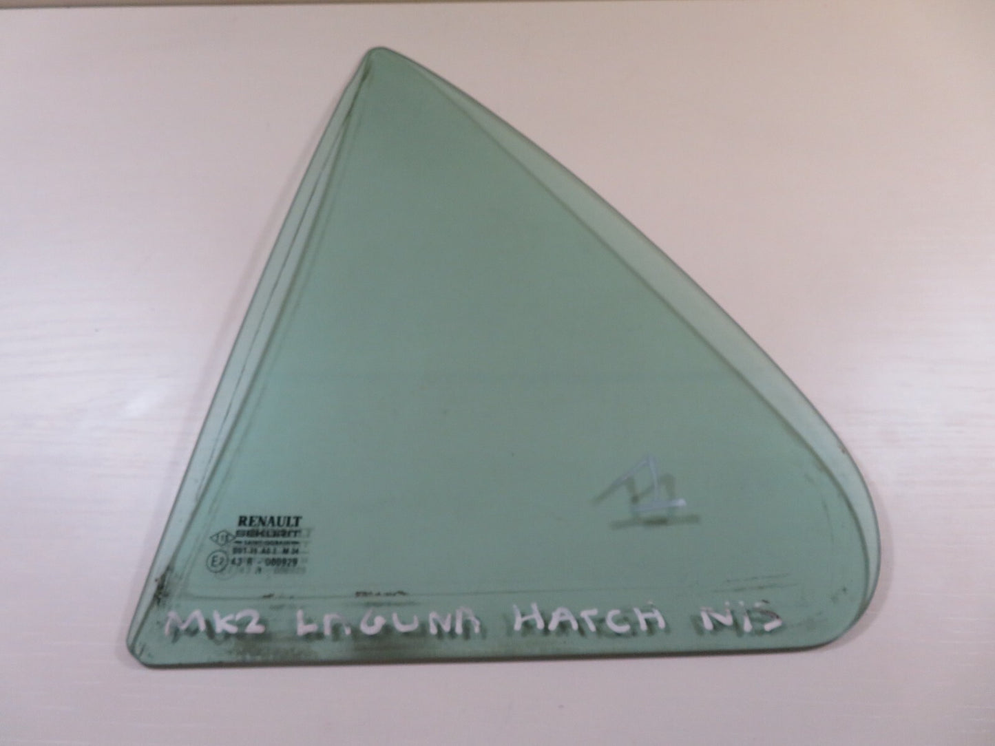 RENAULT LAGUNA NS PASSENGER REAR QUARETR GLASS HATCHBACK 2001-2007 MIX1632-1