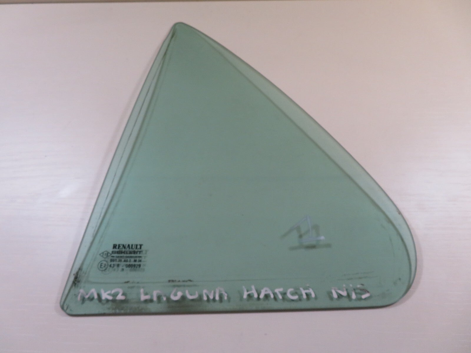 RENAULT LAGUNA NS PASSENGER REAR QUARETR GLASS HATCHBACK 2001-2007 MIX1632-1