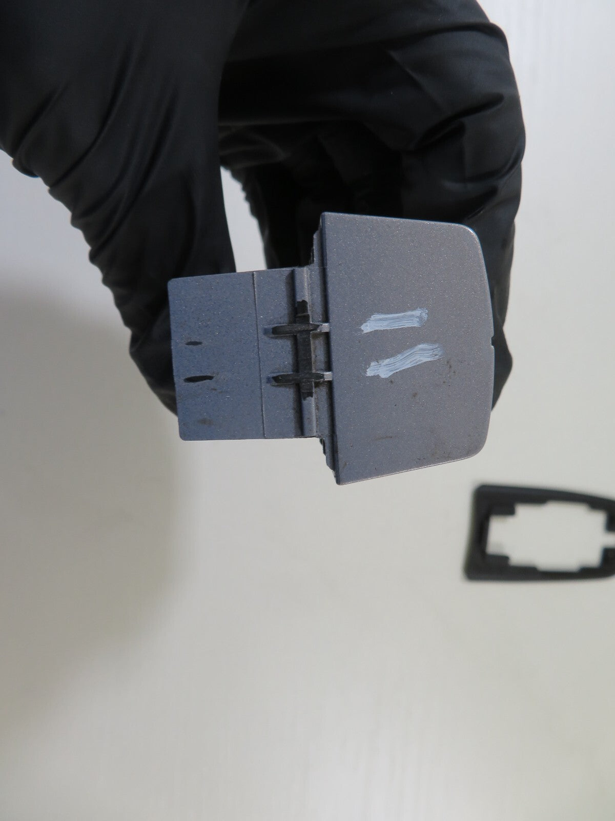 FORD C MAX GRAND NSF PASSENGER DOOR HANDLE END CAP 2011-2015 1724-11