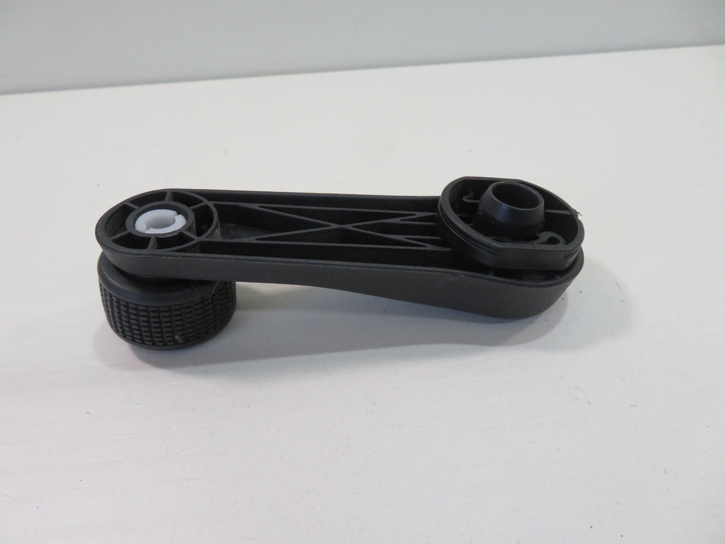 SKODA FABIA MK2 REAR MANUAL WINDOW HANDLE 2008-2013 1637-24