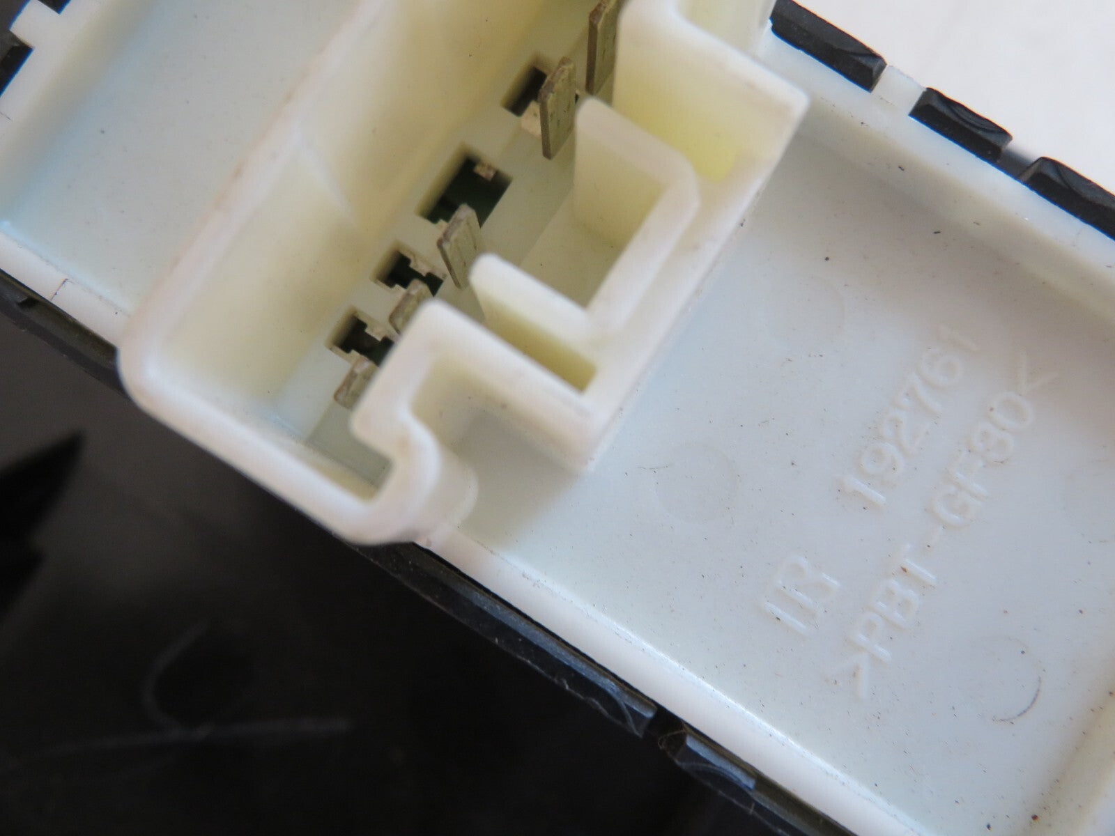 MAZDA RX8 NS PASSENGER WINDOW SWITCH 2003-2008 MIX1222-7