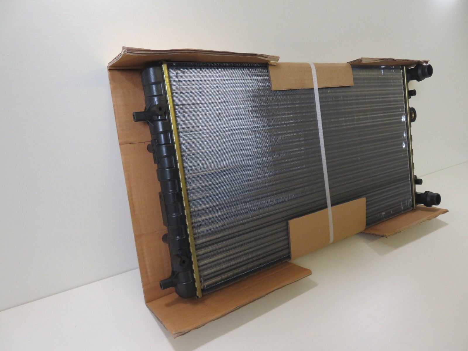 ENGINE COOLING RADIATOR FOR VW BEETLE VWA2174 1999-2004