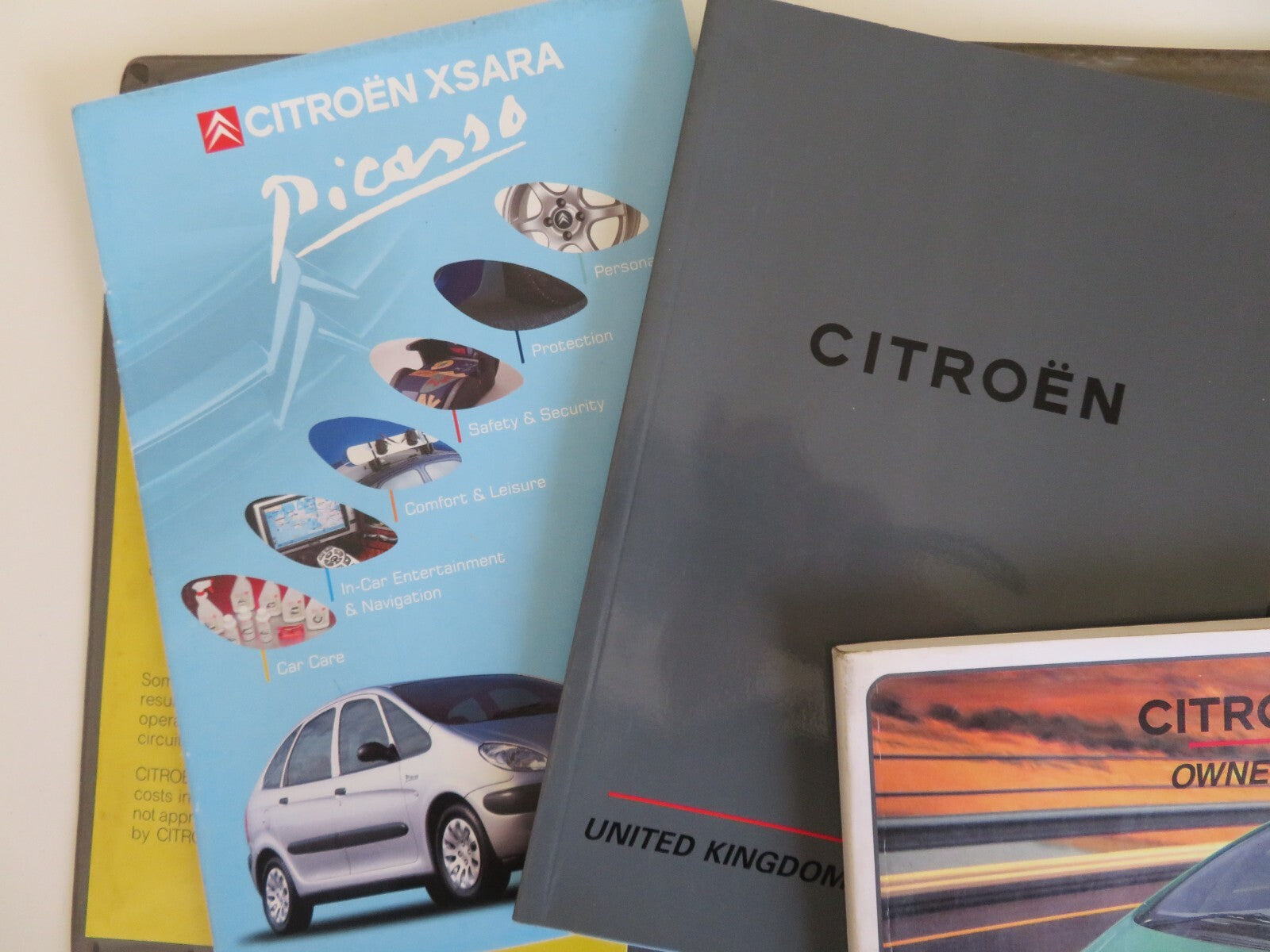 CITROEN XSARA PICASSO OWNERS MANUAL WITH FOLDER 1999-2004 HM2-2