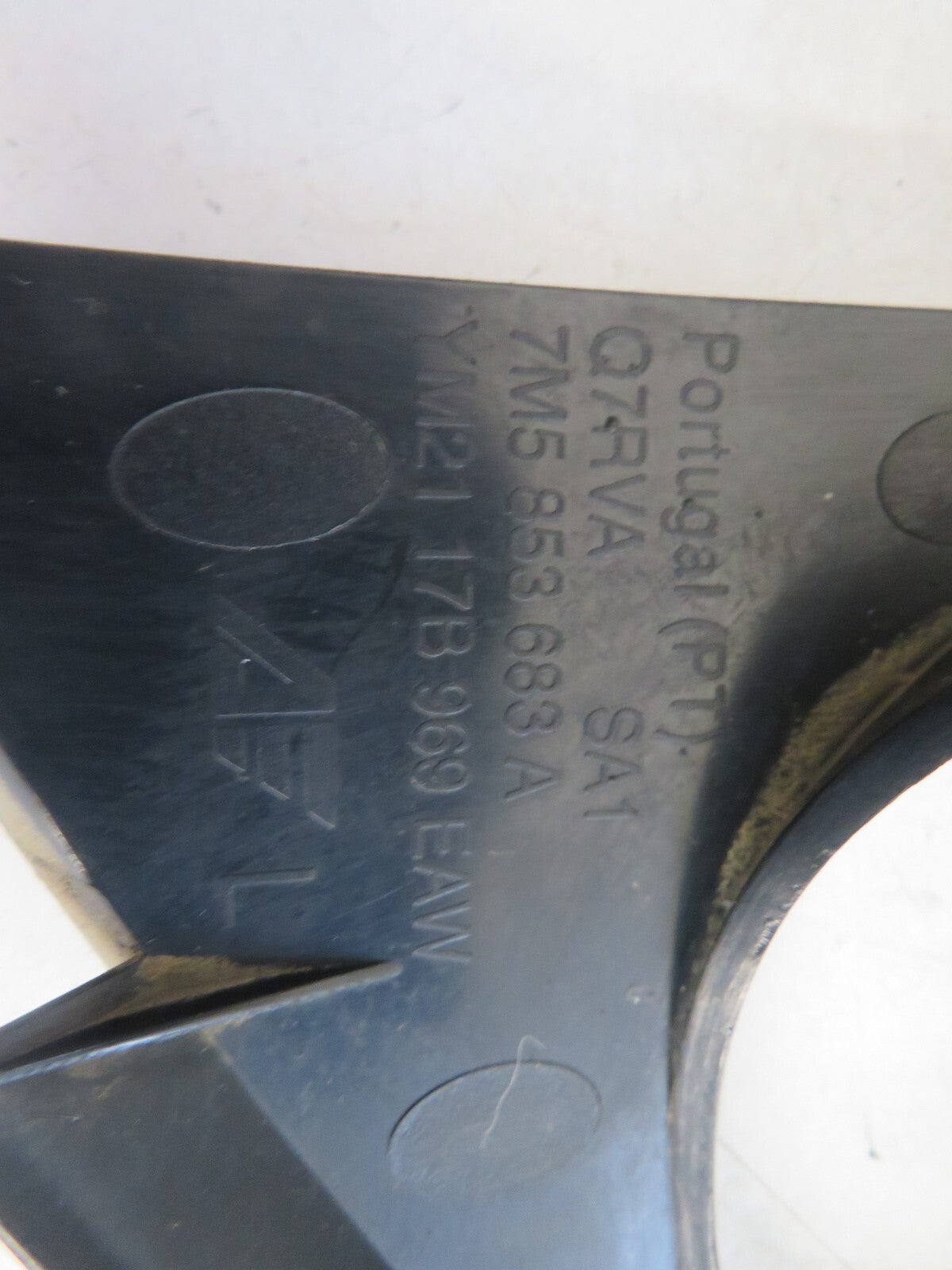 FORD GALAXY NS PASSENGER FRONT FOGLIGHT TRIM 7M5853683A 2000-2006 VWMIX1642-19