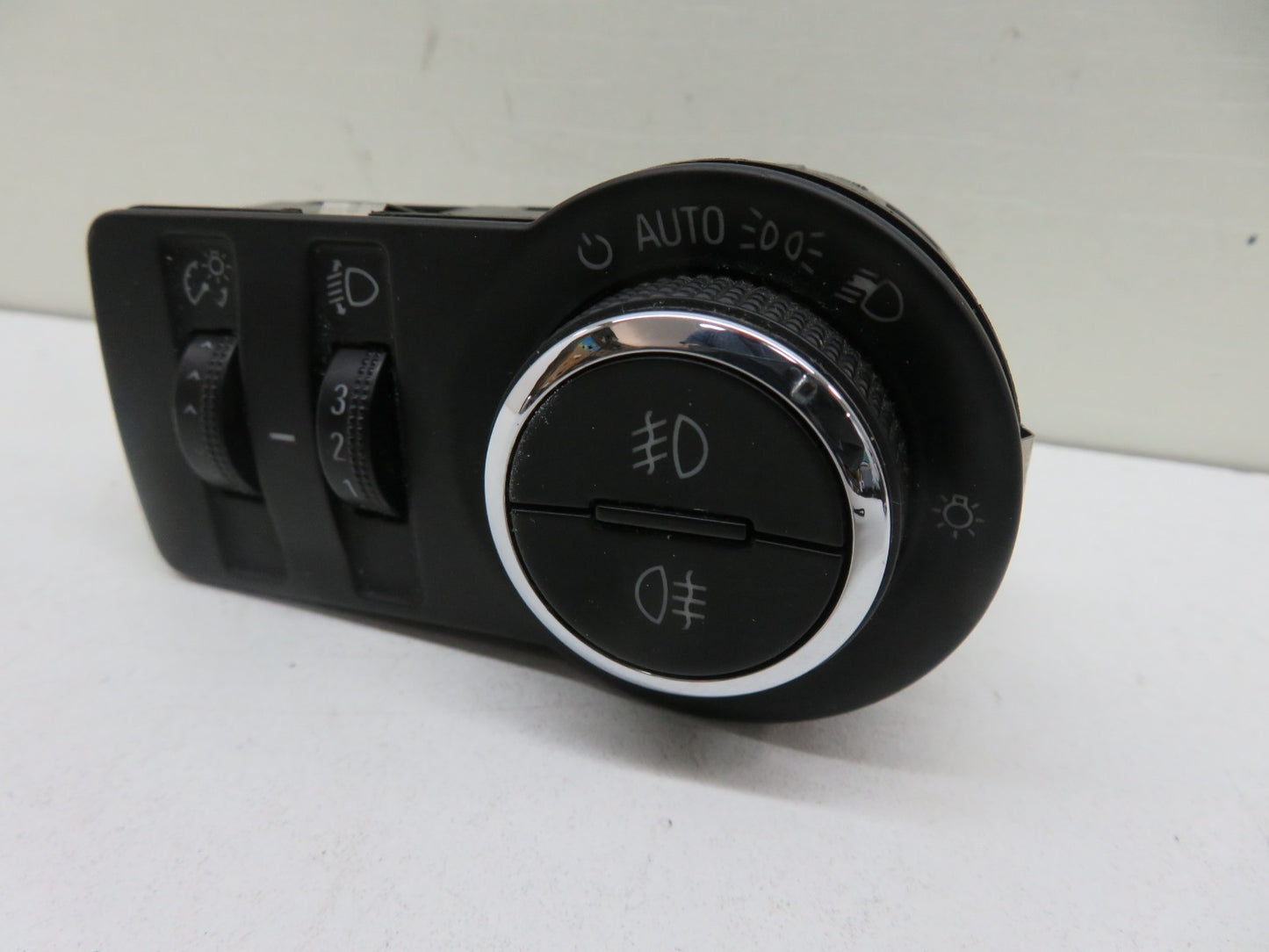 VAUXHALL INSIGNIA HEADLIGHT CONTROL SWITCH 13268694 2008-2013 1155-9