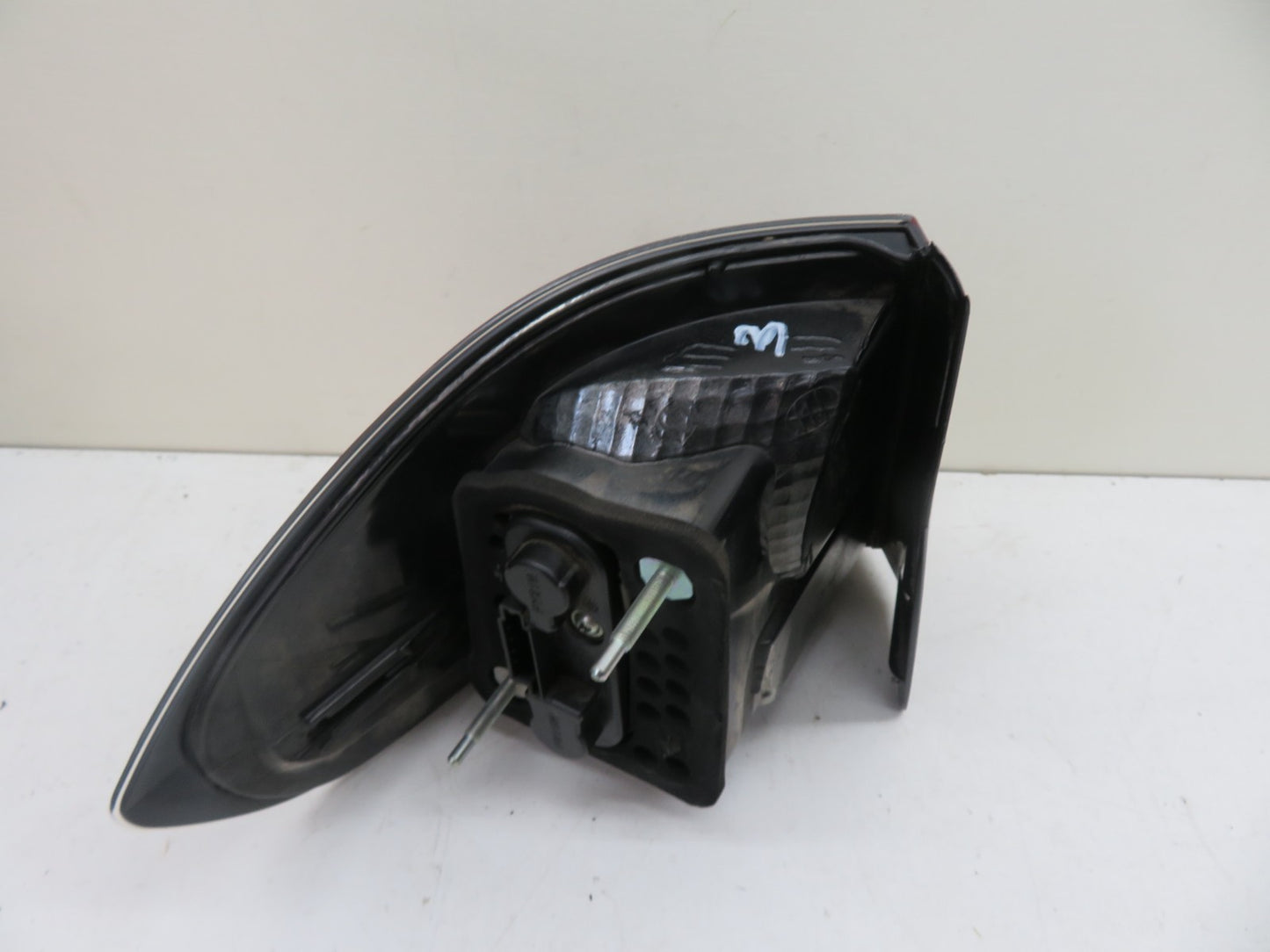 FORD S MAX OSR REAR DRIVER OUTER TAIL LIGHT 2006-2010 1302-3