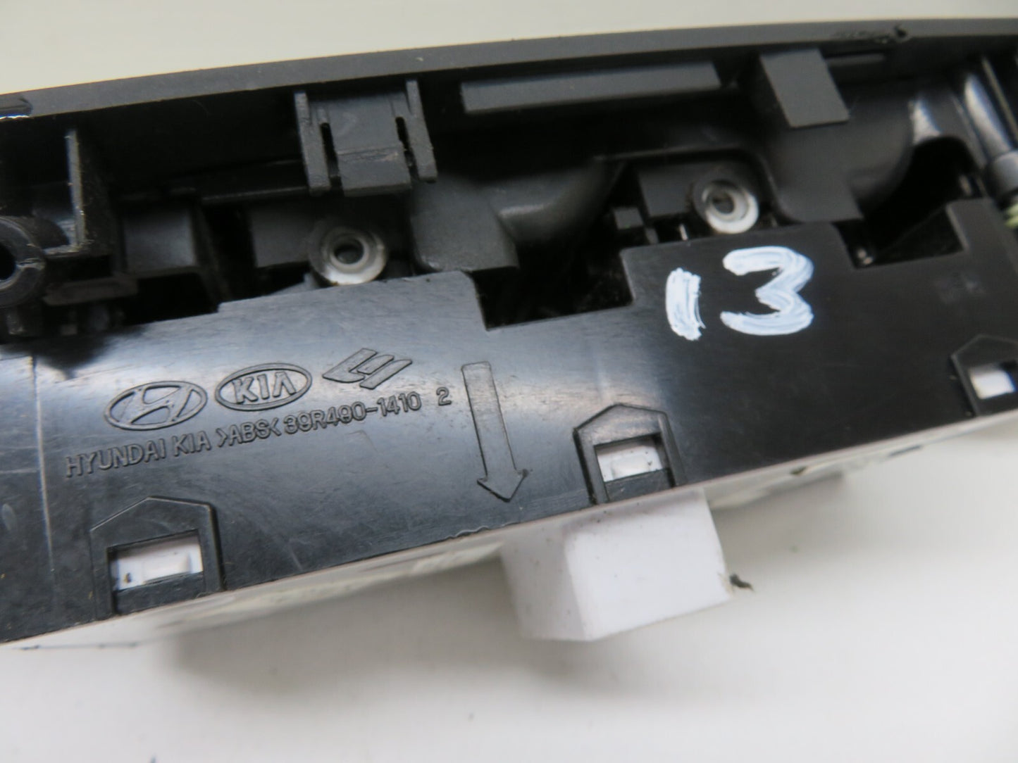 HYUNDAI I40 OS DRIVER WINDOW SWITCHES 93570-3Z550 2011-2015 A581-13