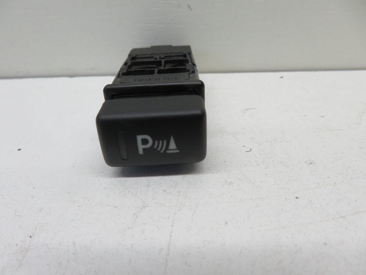 LAND ROVER FREELANDER 1 PARKING DISTANCE SWITCH YUG500330 1997-2006 1730-14