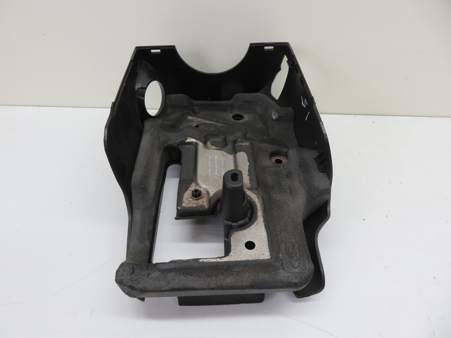 FORD FOCUS MK2 ST225 STEERING COLUMN LOWER TRIM 2006-2010 1330-15