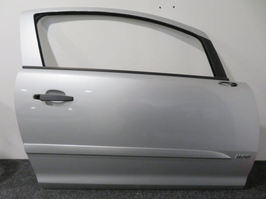 VAUXHALL CORSA D OS DRIVER SIDE DOOR WITH GLASS 3DR SILVER 2006-2010