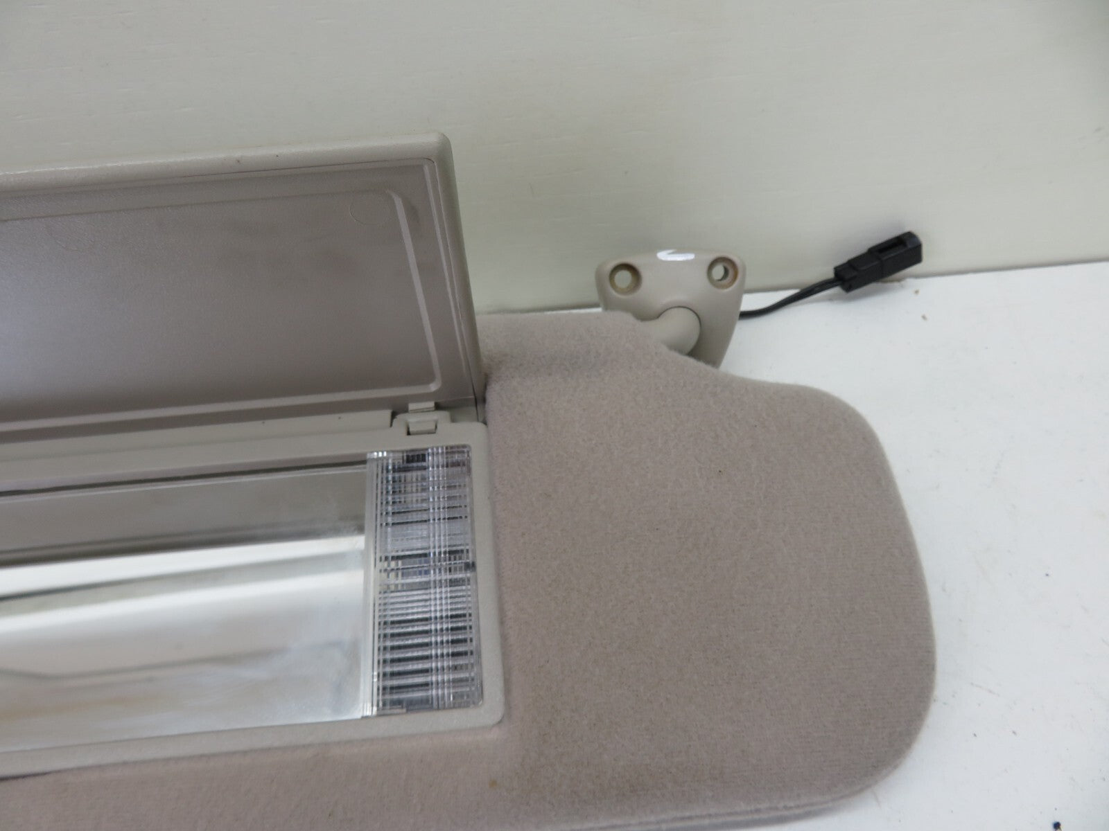 JAGUAR XJR OS DRIVER SUN VISOR 1994-2001 1800-2