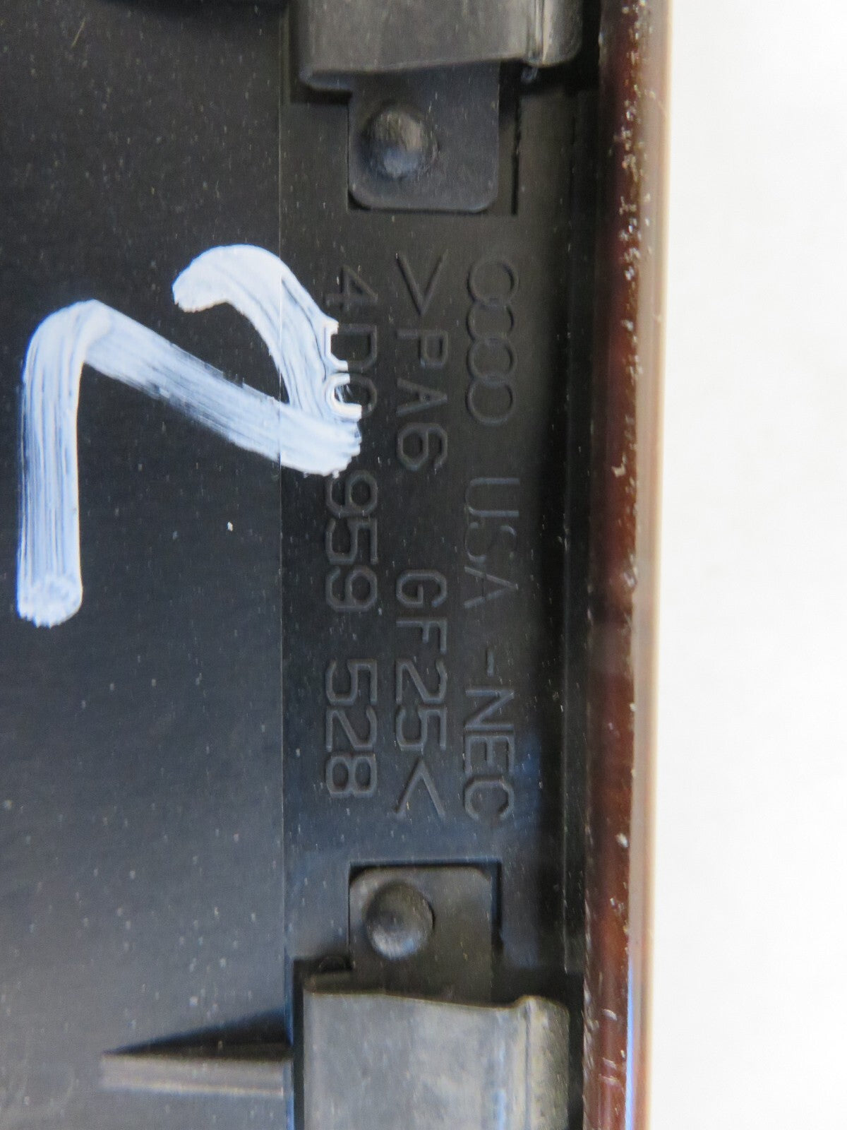 AUDI A8 D2 OSR WINDOW SWITCH ASHTRAY DOOR HANDLE 4D0959528 1998-2002 A1636-2