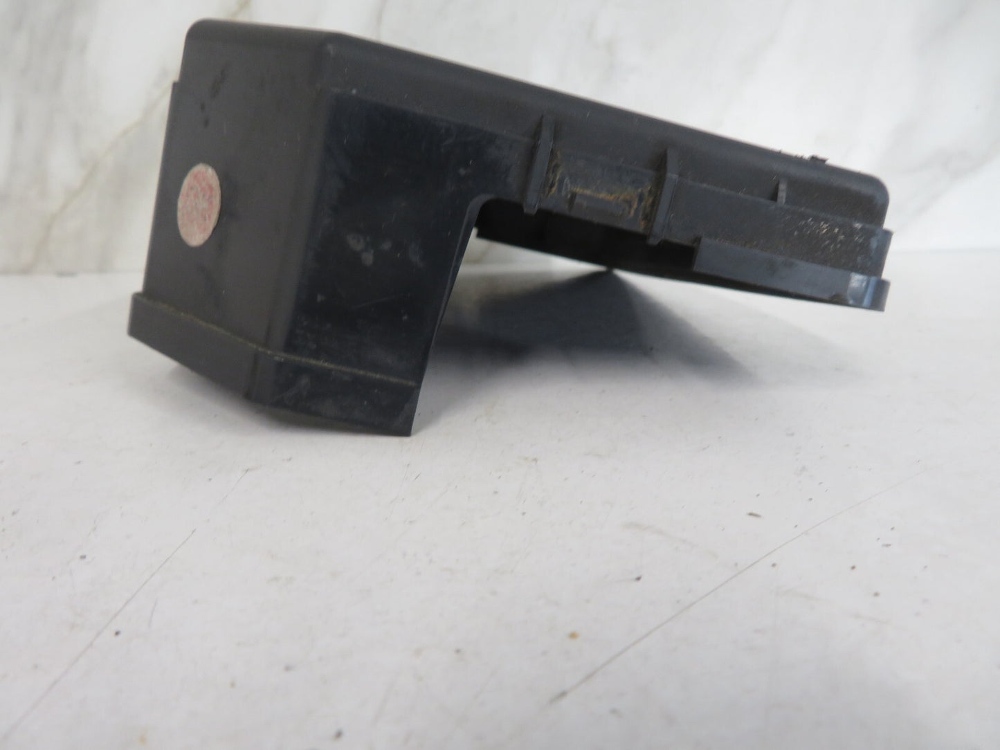 HYUNDAI TIBURON COUPE ENGINE BAY FUSE BOX COVER 91210-2C300 1996-2001 MIX1411-17